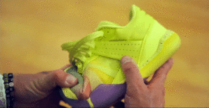 Xero X1 Barefoot Basketball Shoe tested in hand - flexablity