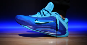 Nike A'One tested in hand - cushion