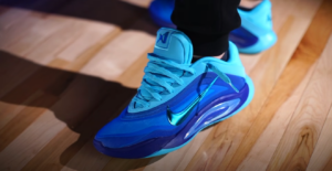 Nike A'One tested in hand - fit 3